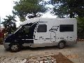 Όταν το camper έχει ύψος πάνω από δύο μέτρα, η Οδική Βοήθεια δεν το φορτώνει.