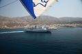 Το "Βιτσέντζος Κορνάρος" λίγο πριν δέσει στο λιμάνι της Κάσου. Αεροφωτογραφία : Ιωσήφ Παπαδόπουλος. 